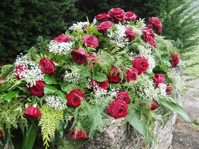 funeraire-MANDELIEU LA NAPOULE-min_roses-61203